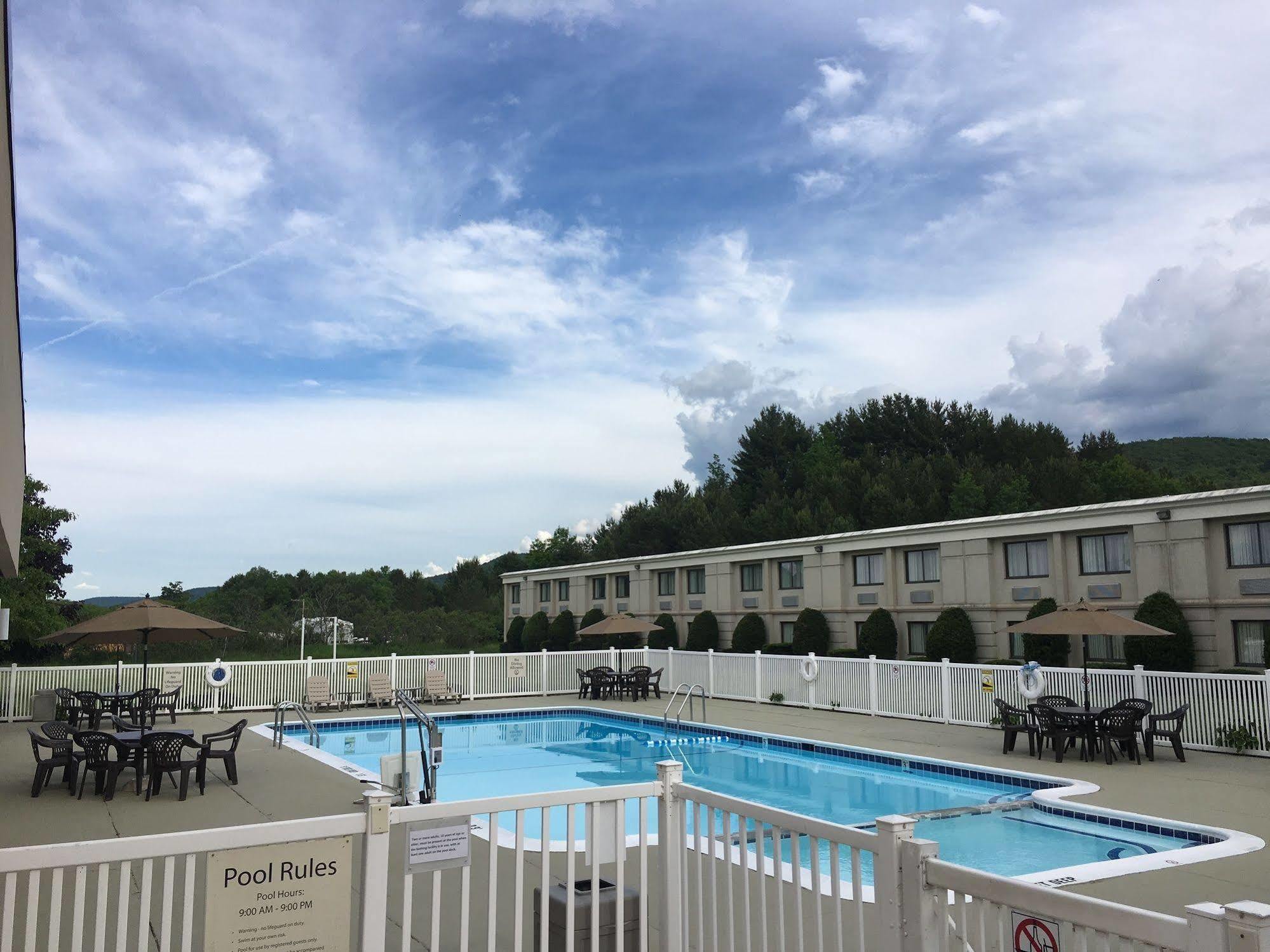 Quality Inn Oneonta Cooperstown Area Luaran gambar